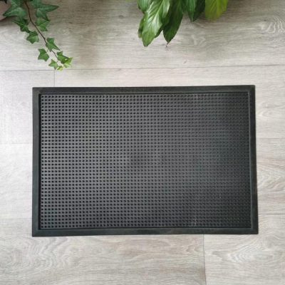 The latest drainage rubber floor mat (3)