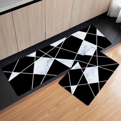 Variety of size kitchen mats (5)